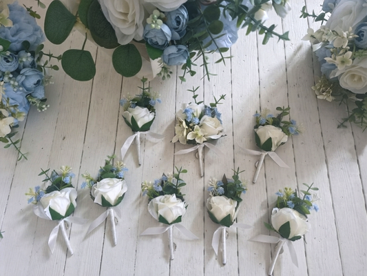 A Bride's Guide to Buttonholes and Corsages