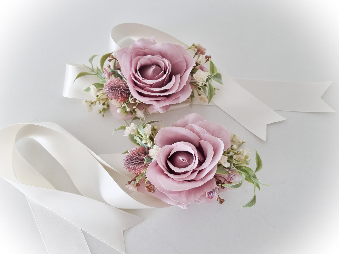 Wrist corsages & dress corsages